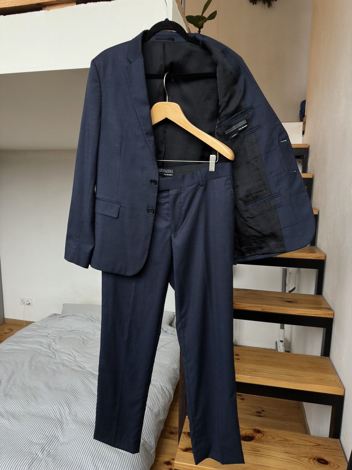The Kooples The Kooples Navy Classic Tailoring Suite Wool 46 Size 46R - 5 Thumbnail