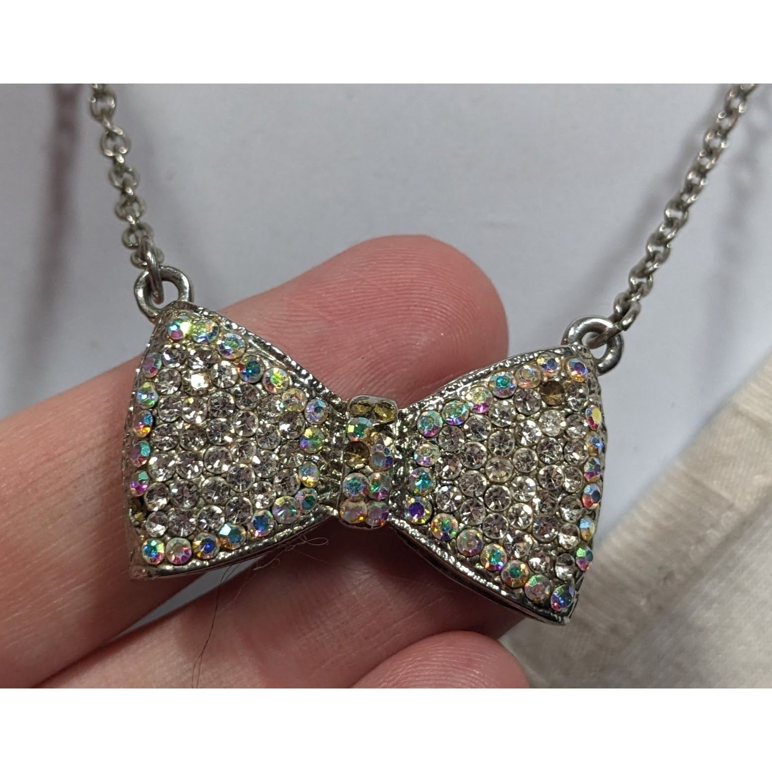 Other Coquette Glam Aurora Borealis Rhinestone Bow Necklace Size ONE SIZE - 2 Thumbnail