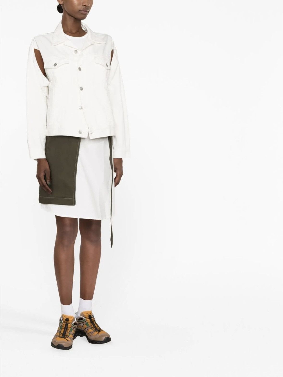 MM6 MM6 Maison Margiela White Cut-Out Denim Jacket Unisex EUC Size XS / US 0-2 / IT 36-38 - 2 Thumbnail