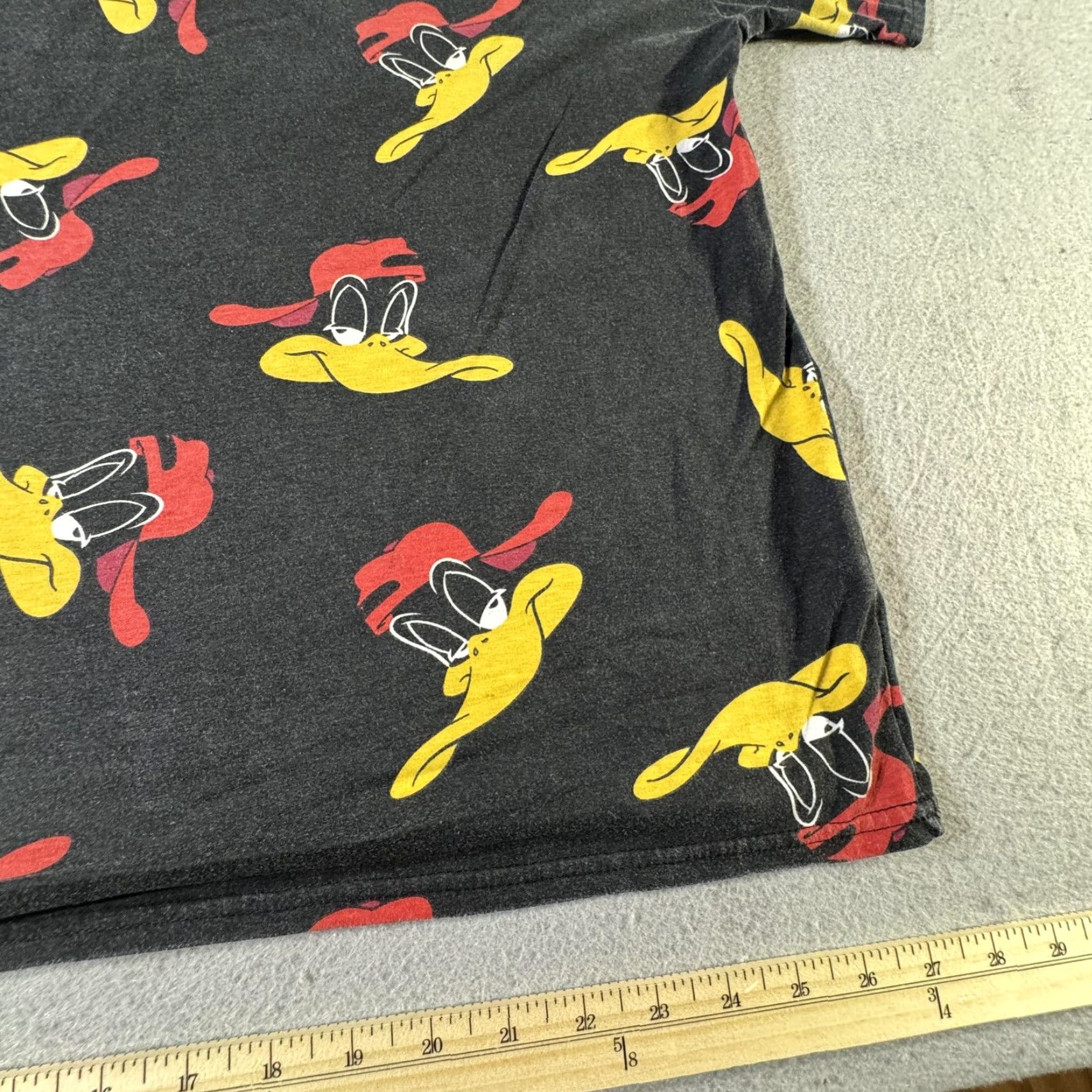 Vintage Looney Tunes Daffy Duck Shirt Mens Large All Over Print Cartoon Tee Classic Size US L / EU 52-54 / 3 - 6 Thumbnail