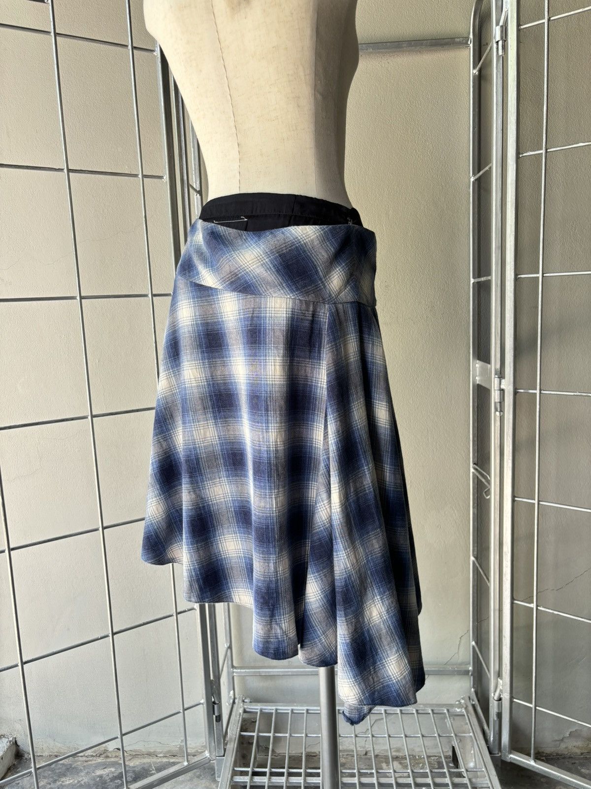 Maison Margiela MM6 Maison Margiela layered plaid skirt Size 26" / US 2 / IT 38 - 13 Thumbnail