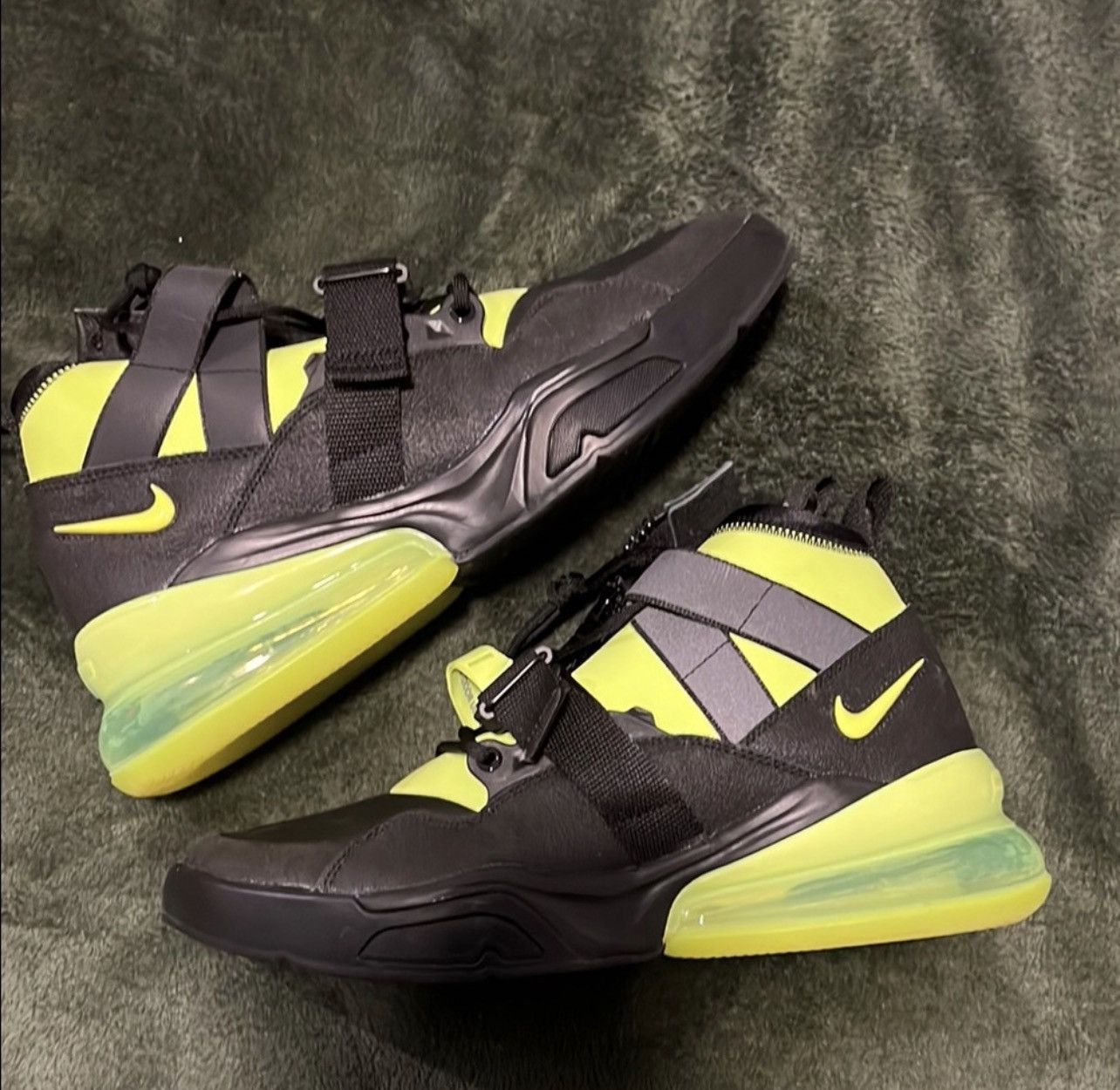 Nike Air Force 270 Utility