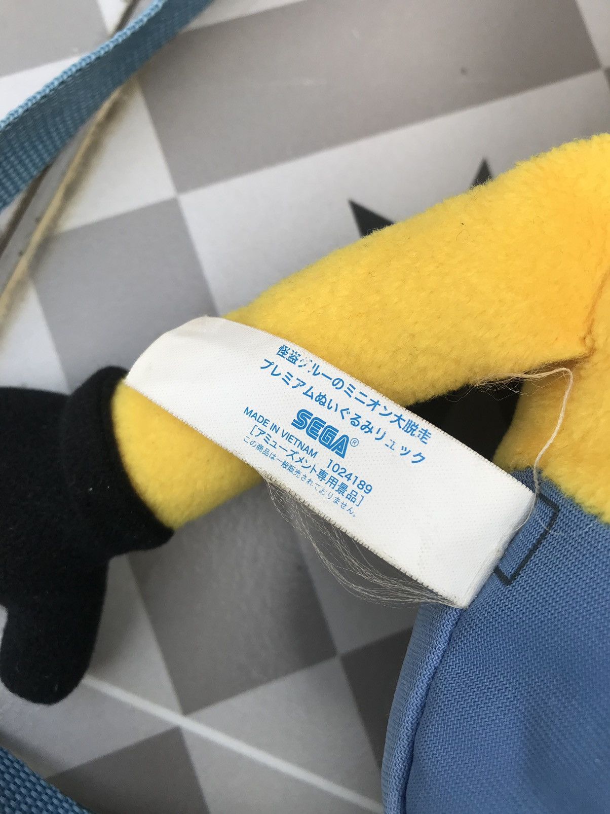 Japanese Brand DESPICABLE ME 3 MINIONS ESCAPE PREMIUM PLUSH BACKPACK Size ONE SIZE - 9 Thumbnail