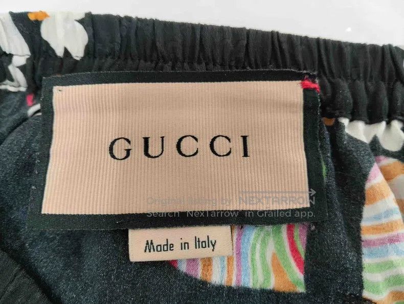 Gucci Gucci Full logo mulberry silk fabric shorts Size US 28 / EU 44 - 3 Thumbnail