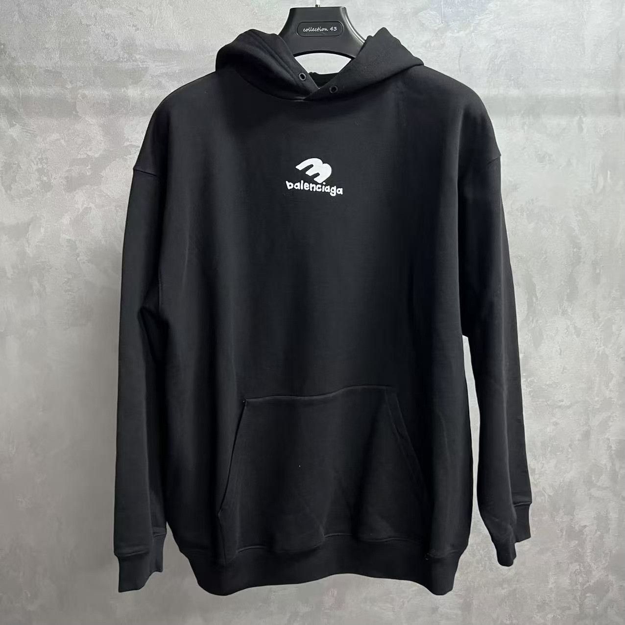 Balenciaga Balenciaga Retro Printed Black Hoodie S Men Size US S / EU 44-46 / 1 - 1 Thumbnail