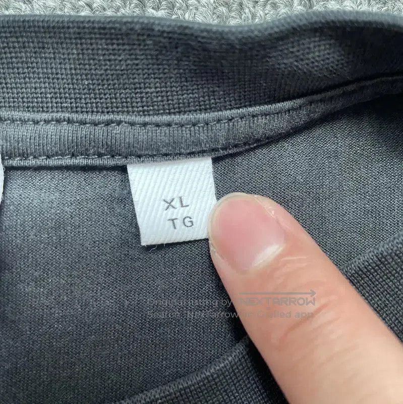 Burberry Burberry Black Cotton Men's T. Size US XL / EU 56 / 4 - 6 Thumbnail
