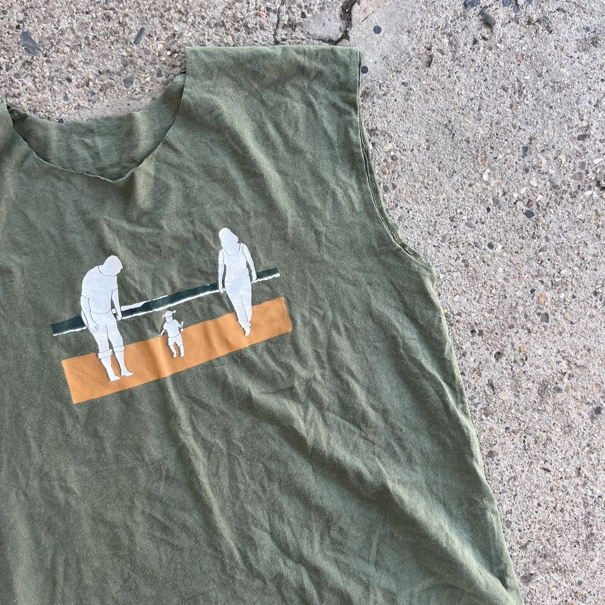 Vintage Vintage 90s Graphic Tank Top T shirt Tee Vintage Sleeveless Size US M / EU 48-50 / 2 - 4 Thumbnail