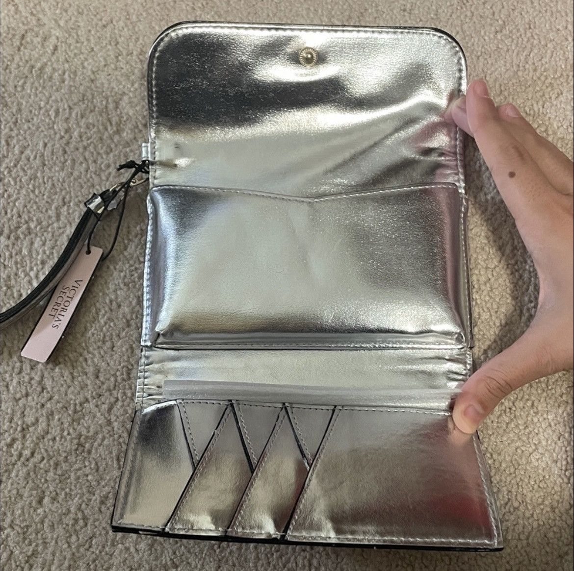 Victoria's Secret Victoria’s Secret Silver Snakeskin Patterned Wristlet Size ONE SIZE - 5 Thumbnail