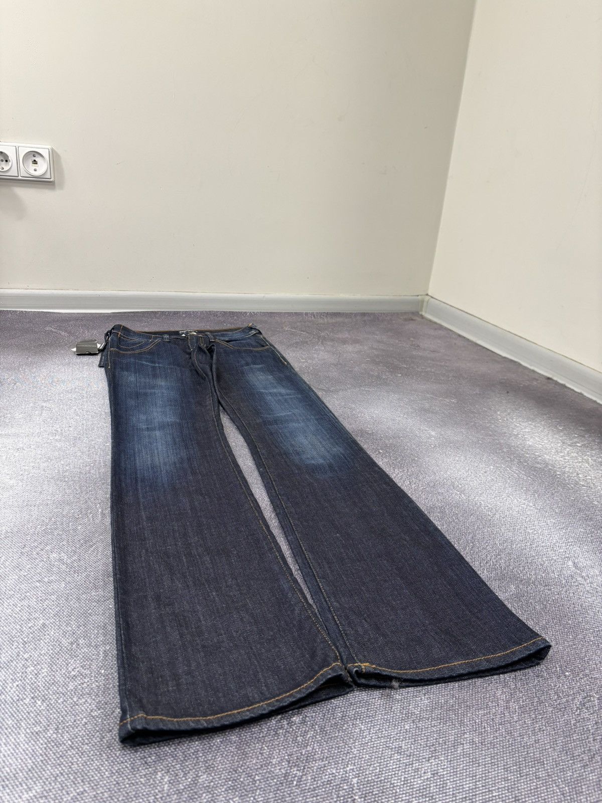 Emporio Armani Emporio Armani Cameron NWT Women’s Navy Blue Denim Jeans Size 25" / US 0 / IT 36 - 3 Thumbnail
