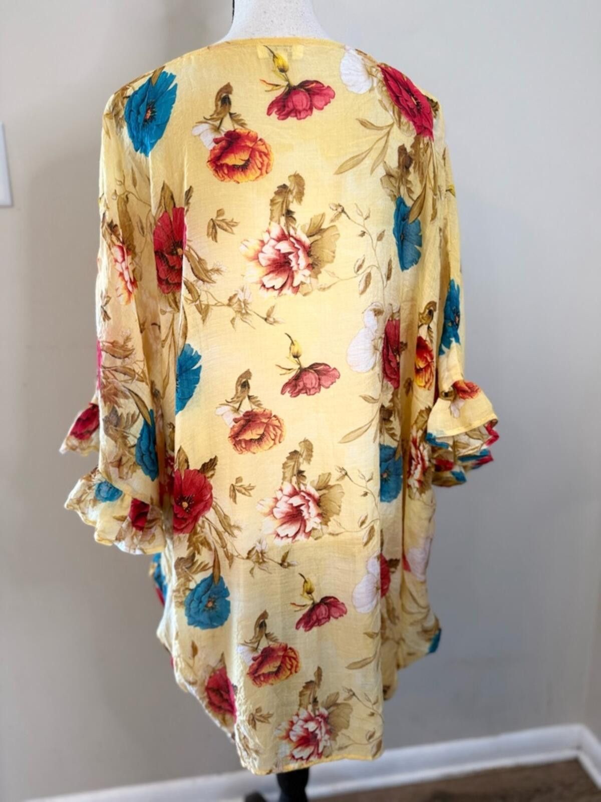 Other Umgee floral semi sheer swimwear beach coverup SZ M/L Size ONE SIZE - 4 Thumbnail