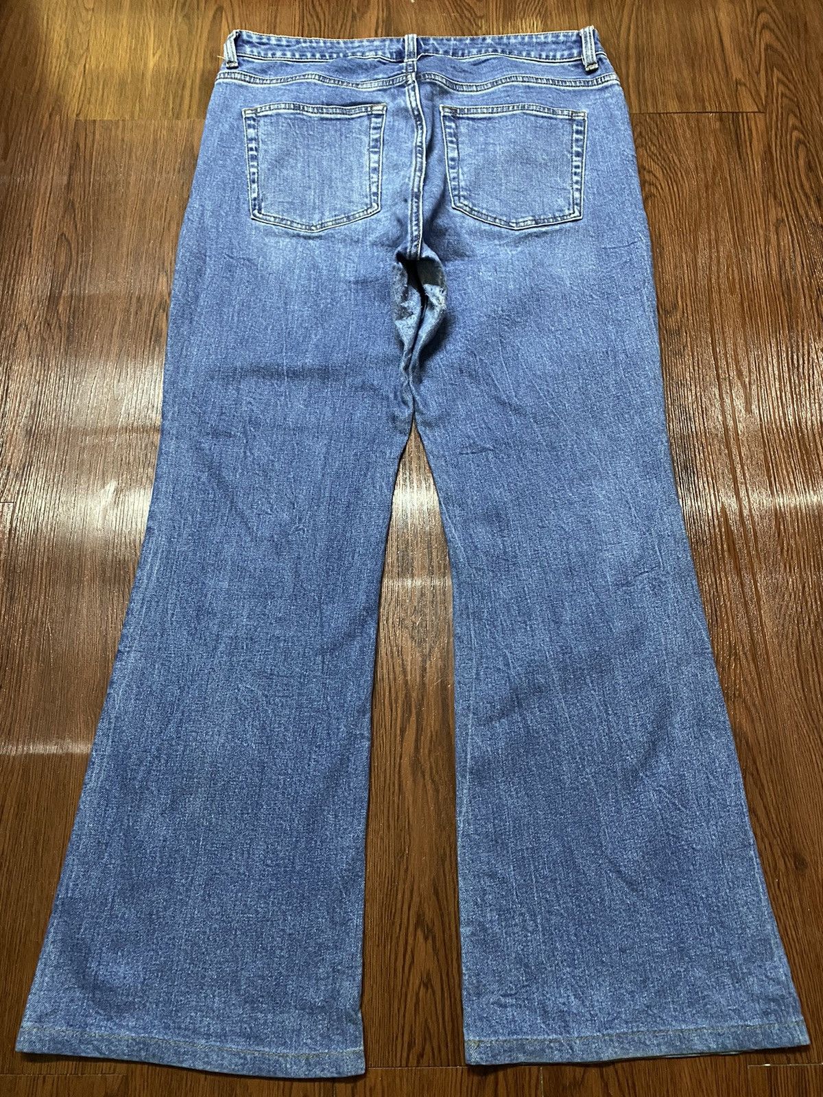 Japanese Brand Vintage Japanese Brand Blue Wash Flare Jeans Size US 32 / EU 48 - 2 Thumbnail