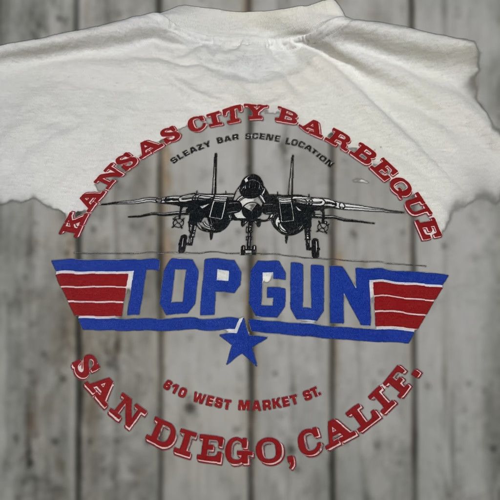 Vintage VINTAGE Top Gun Shirt Sleazy Bar Scene L Men White 1990s Graphic Tee Stains USA Size US L / EU 52-54 / 3 - 1 Thumbnail
