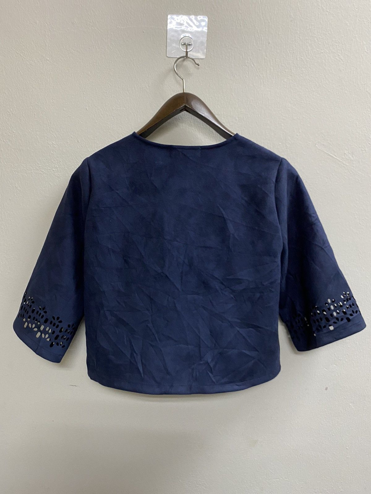 Kansai Yamamoto KANSAI BIS navy blue faux-suede cropped jacket with lasercut Size M / US 6-8 / IT 42-44 - 7 Thumbnail