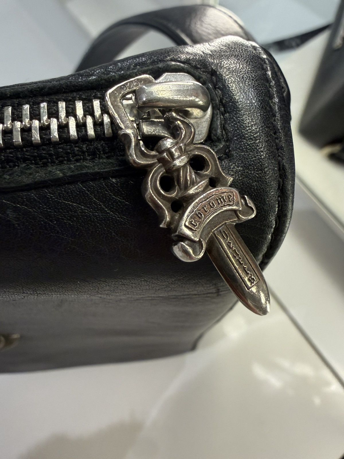 Chrome Hearts Leather chrome hearts messenger bag in black Size ONE SIZE - 8 Thumbnail