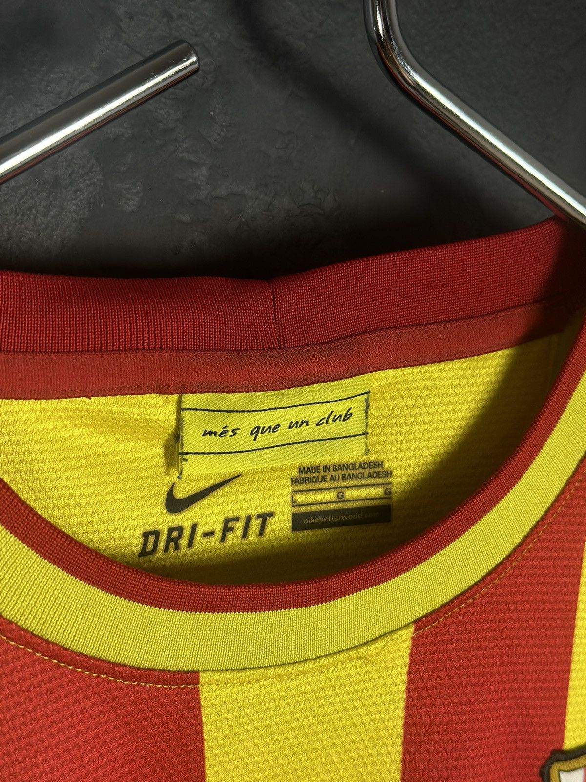 Vintage 2013-2014 Vintage Barcelona FC Away T-shirt + Shorts Size US L / EU 52-54 / 3 - 8 Thumbnail
