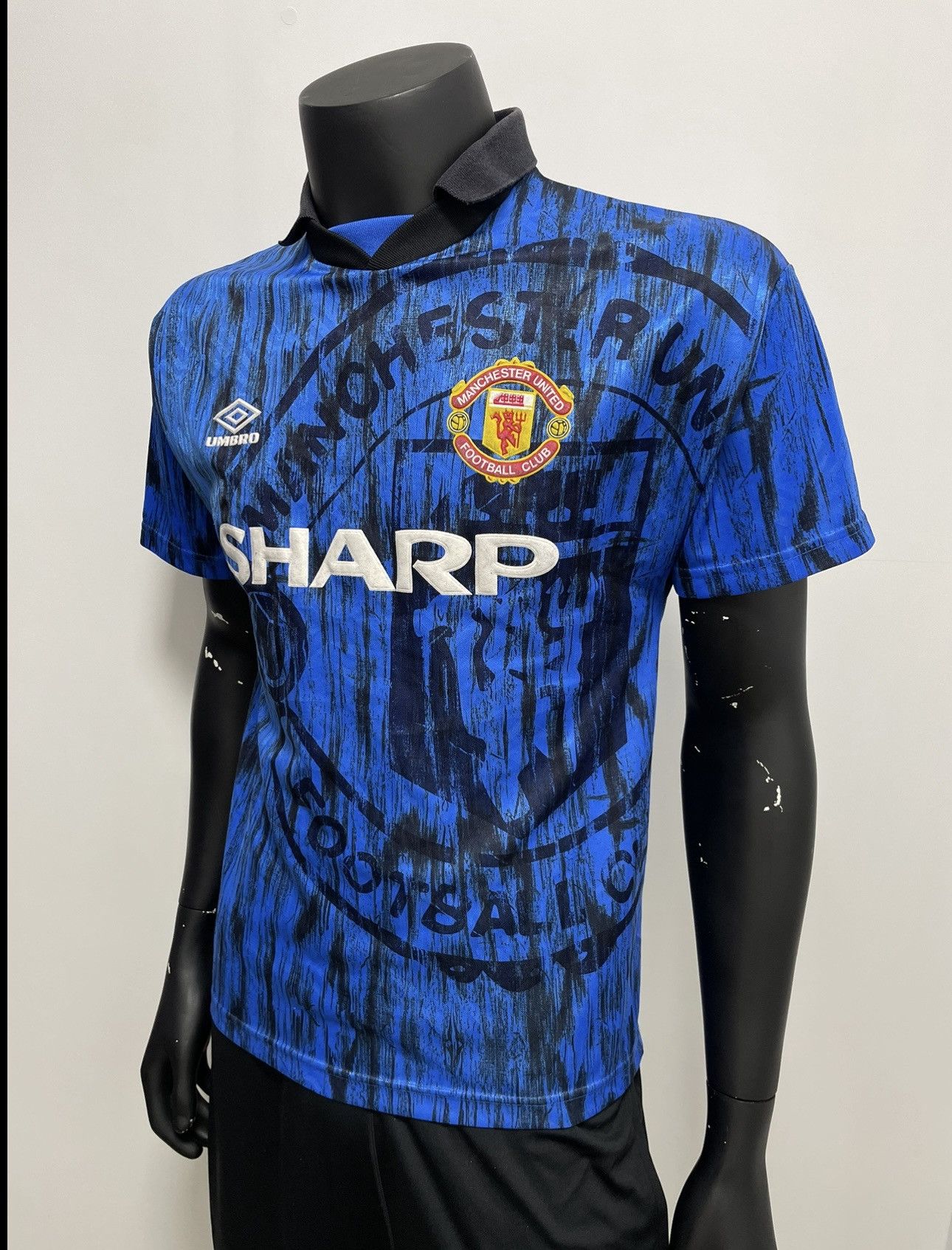 Vintage Umbro Manchester United soccer jersey rare blue Away