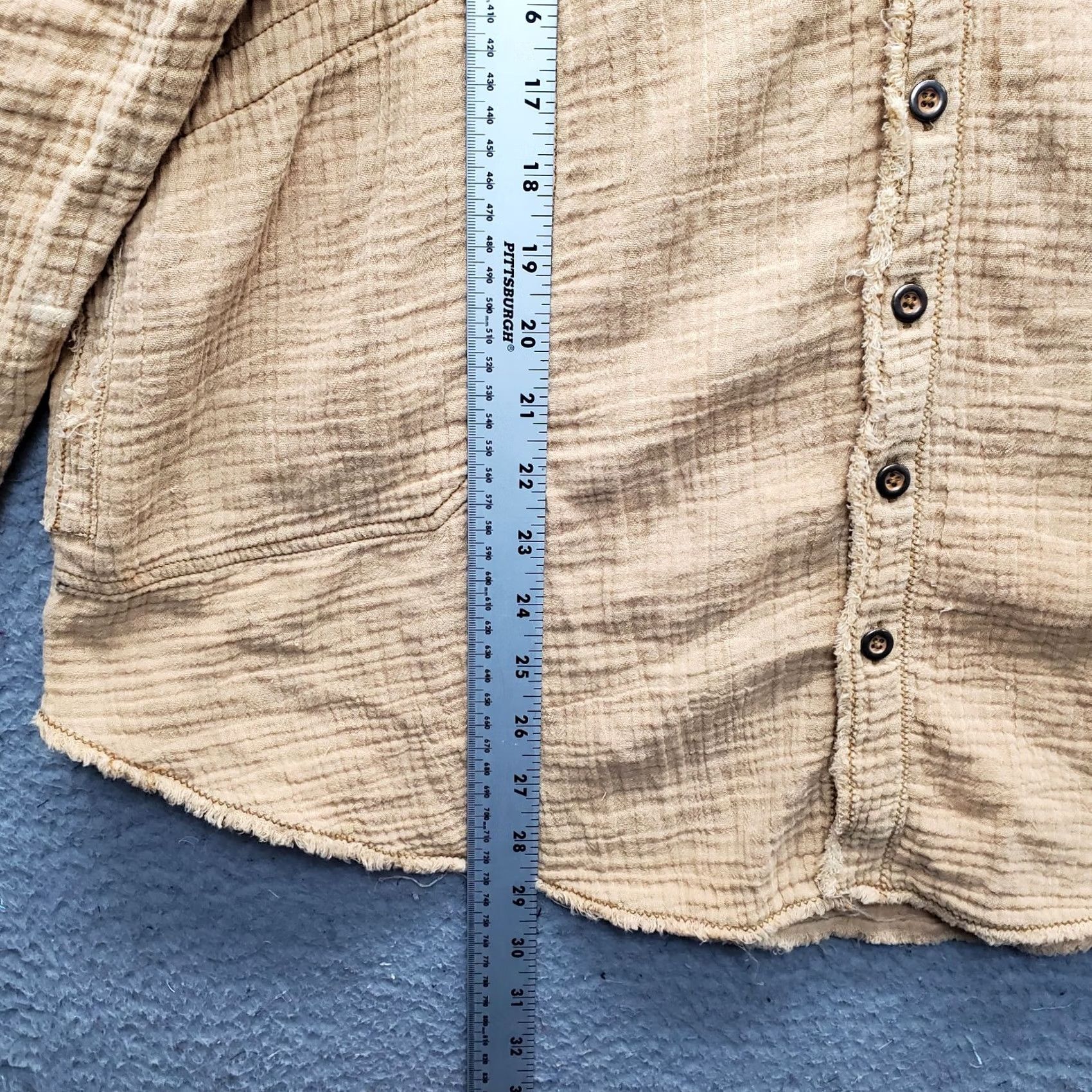 Vintage We The Free Frayed Shirt Womens XS Tan Textured Long Sleeve Pocket Button Front Size XS / US 0-2 / IT 36-38 - 3 Thumbnail
