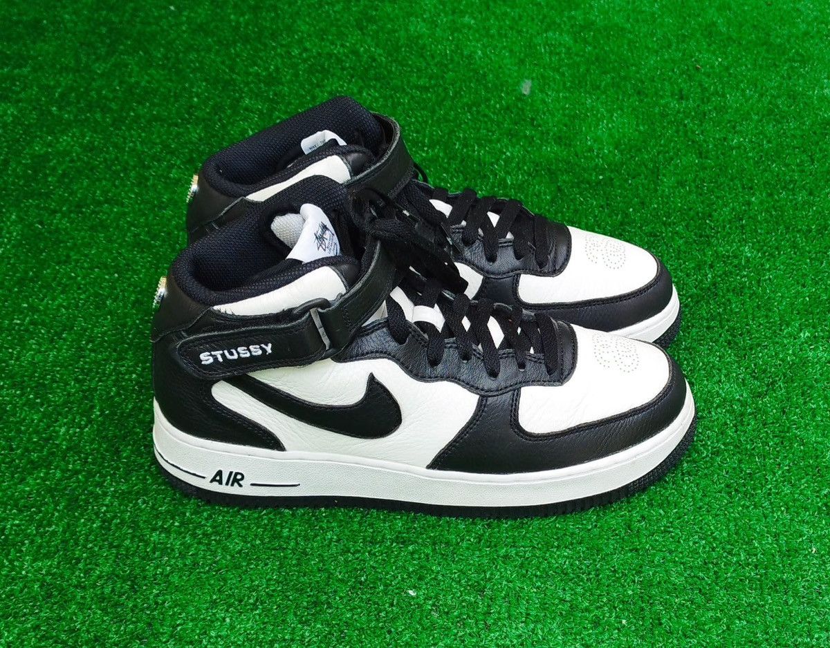 Nike × Stussy Nike Air Force 1 x Stussy Unisex Black/White #7us - #40eu Size US 7 / EU 40 - 1 Thumbnail