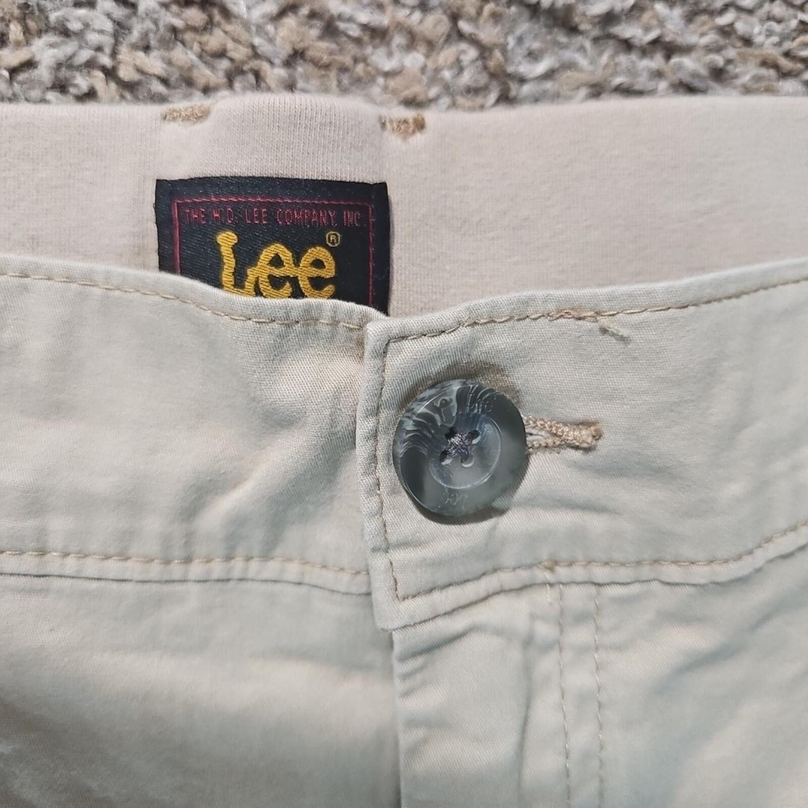 Lee Lee 16W Cargo Khaki Capris Size 38" / US 16 / IT 52 - 2 Thumbnail