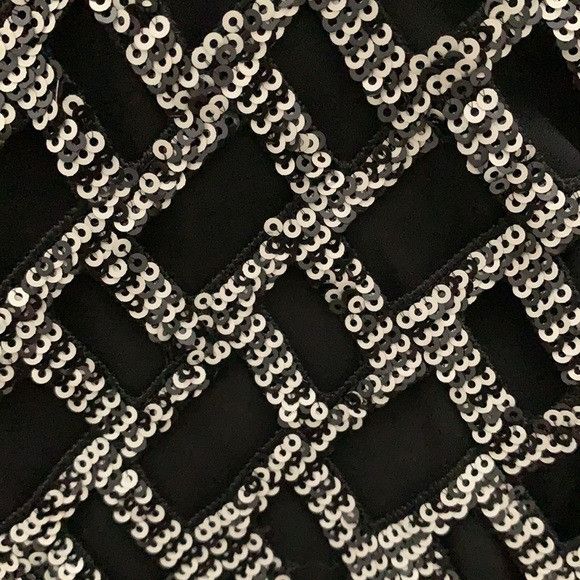 Diane von Furstenberg DVF DIANE VON FURSTENBERG size S beaded front cocktail dress Size S / US 4 / IT 40 - 4 Thumbnail