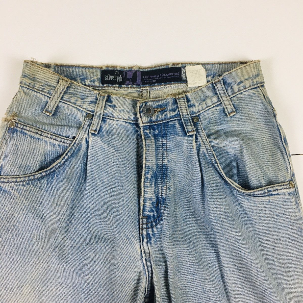 Levi's Vintage Levi’s Silver Tab Made In Paraguay Tapered Leg Jeans Size US 29 - 7 Thumbnail