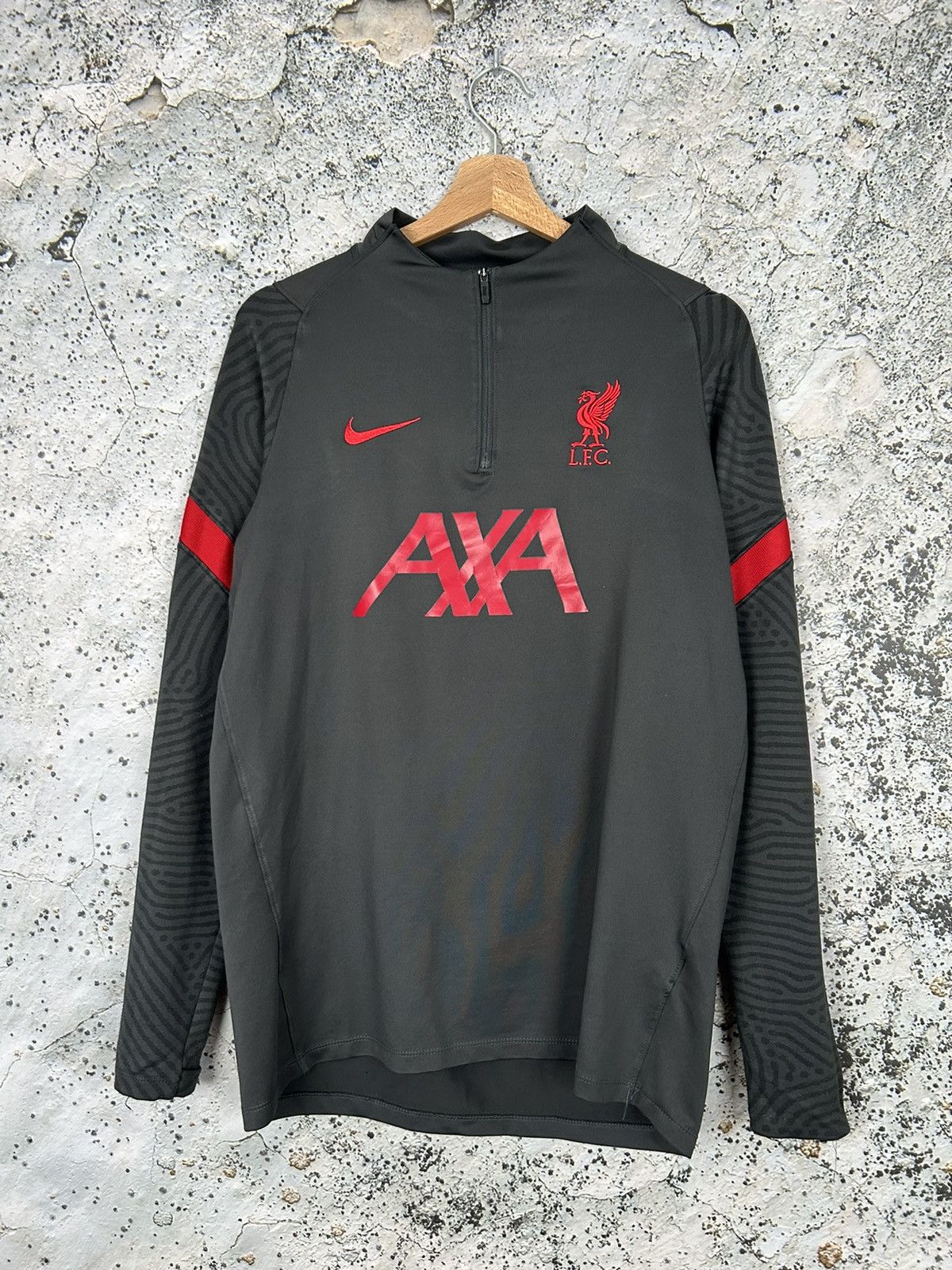 Nike Nike Liverpool FC Soccer Jersey Training Football Rare Size US M / EU 48-50 / 2 - 1 Thumbnail