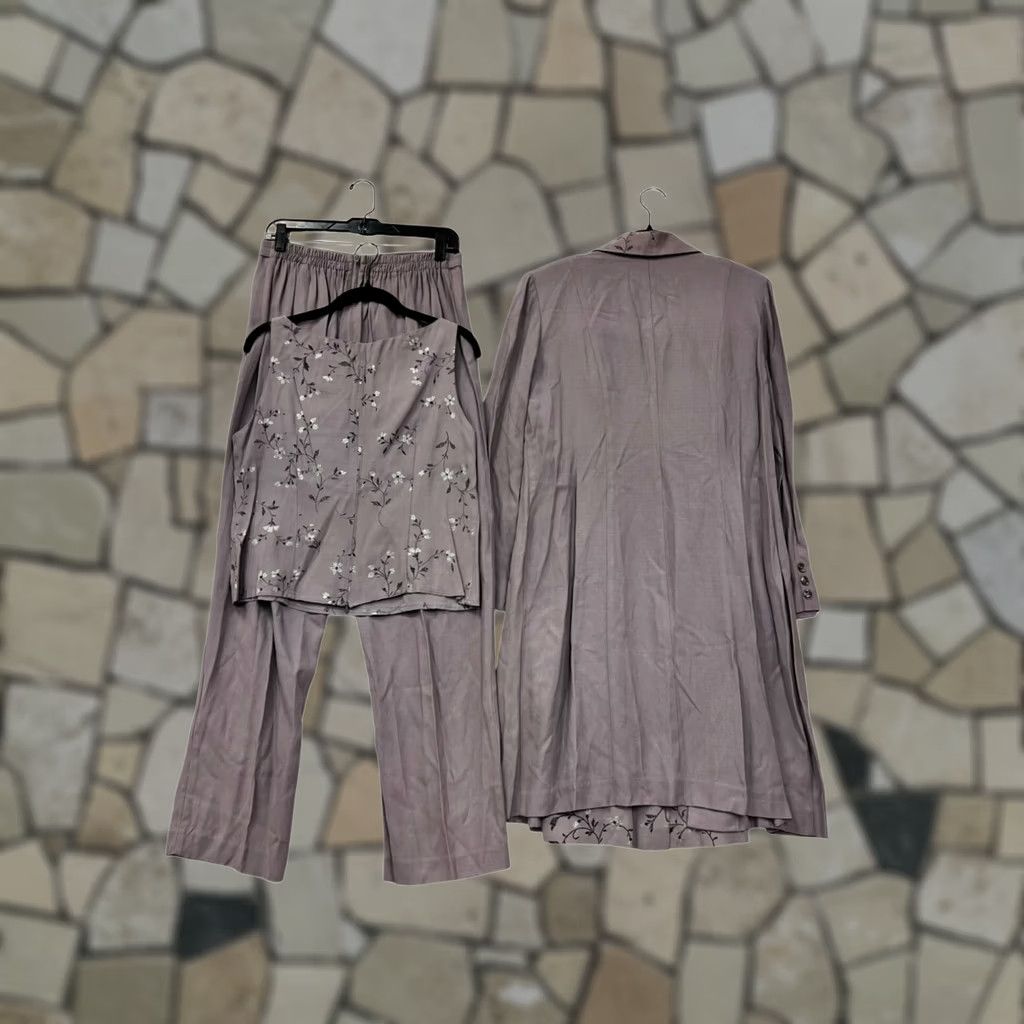 Vintage VINTAGE Bahrain Group Outfit 4Pc Women 12 Lavender Floral Embroidery Dress Pants Top Coat Women’s Mens Size US 12 / IT 42 - 1 Thumbnail