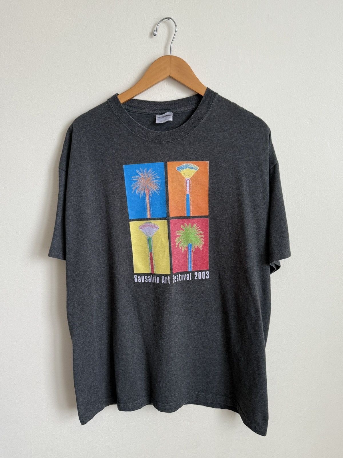 Hanes Hanes Men Gray Sausalito Art Festival 2003 Graphic T-Shirt Size US XL / EU 56 / 4 - 1 Thumbnail