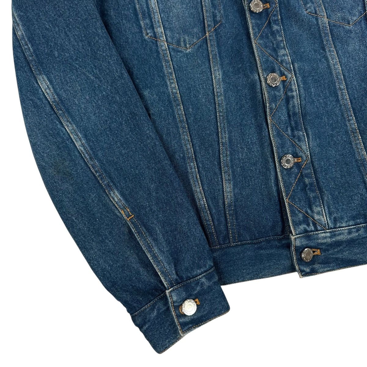 Givenchy Givenchy Size S Denim Jacket Blue Back Logo Red Print Size US S / EU 44-46 / 1 - 9 Thumbnail