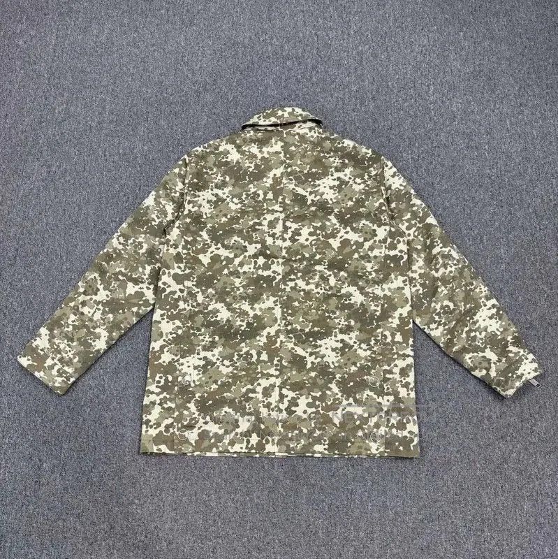 Burberry Burberry M Camouflage Print Men's Trench Coat. Size US M / EU 48-50 / 2 - 2 Thumbnail