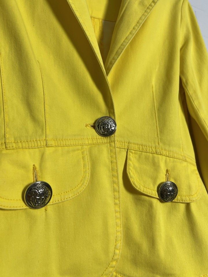 Versace Versace Jeans Couture Vintage Blazer Jacket Yellow Size S Size S / US 4 / IT 40 - 2 Thumbnail