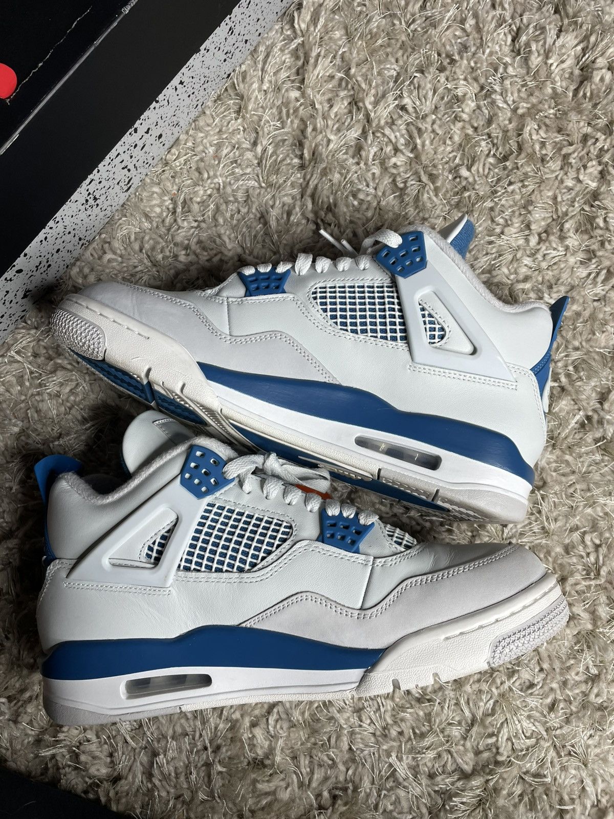 Jordan Brand Jordan 4 military blue Size US 9 / EU 42 - 2 Thumbnail