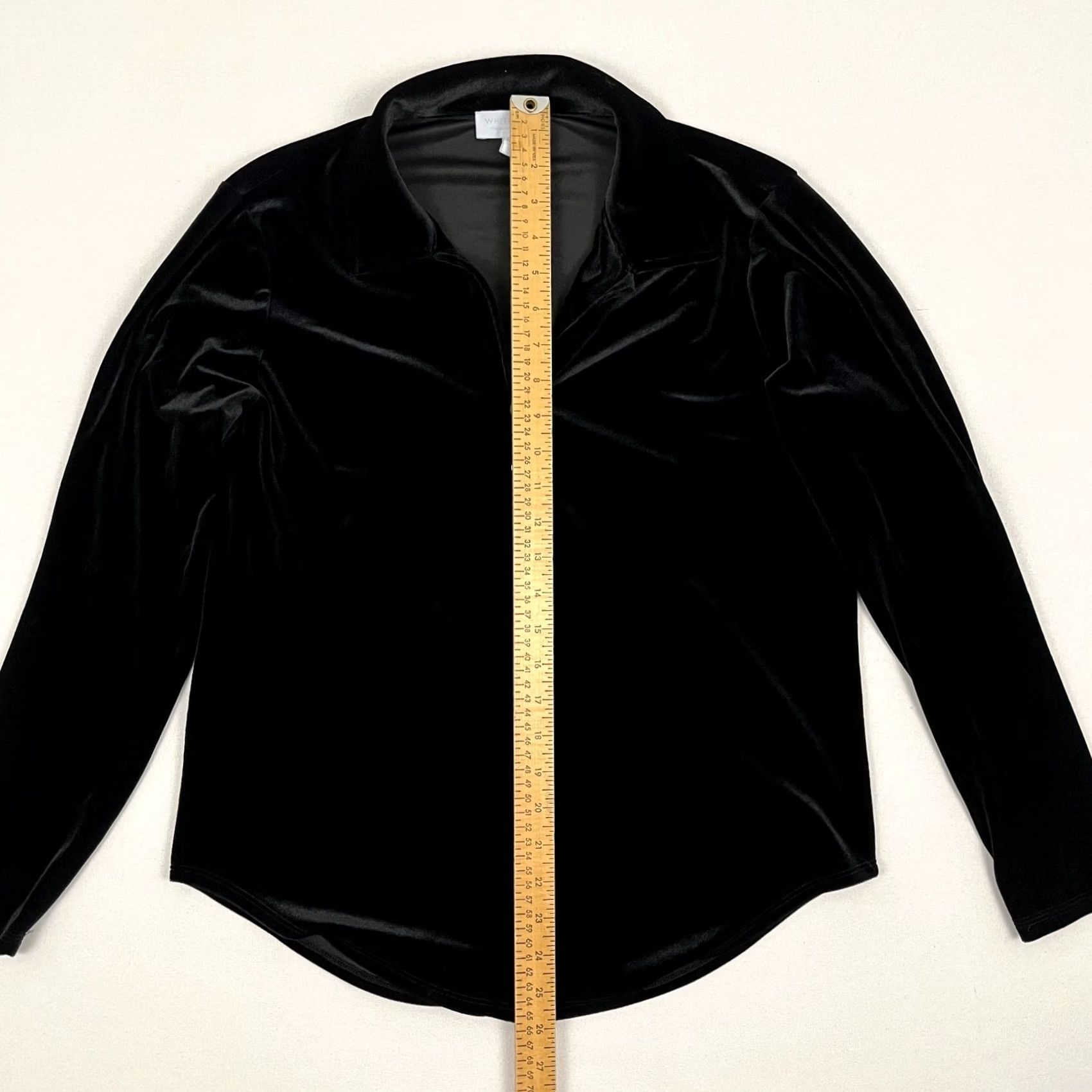Vintage VINTAGE The White Company Blouse Women 6 Black Velvet Witchy Whimsigoth 90s Classic Retro goth Woman Blouse Button-Up Long Sleeve Black Velvet Size M / US 6-8 / IT 42-44 - 3 Thumbnail