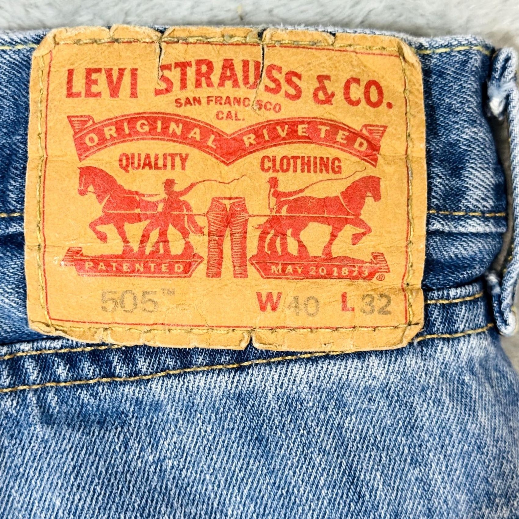 Denime Levi Strauss & Co. 505 Denim Cutoff Shorts Bermuda Mens W40 L32 Blue Cotton Frayed Hem Distressed 5-Pocket Size US 40 / EU 56 - 7 Thumbnail