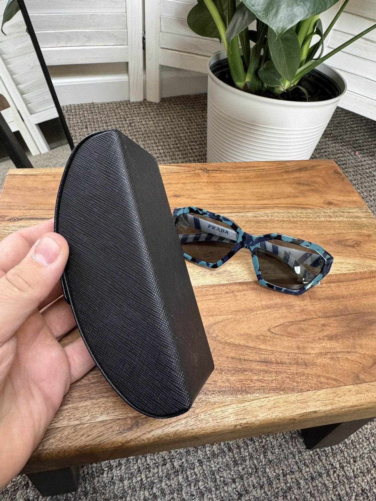 Prada Luxury Sunglasses Prada Luxury Size ONE SIZE - 5 Thumbnail