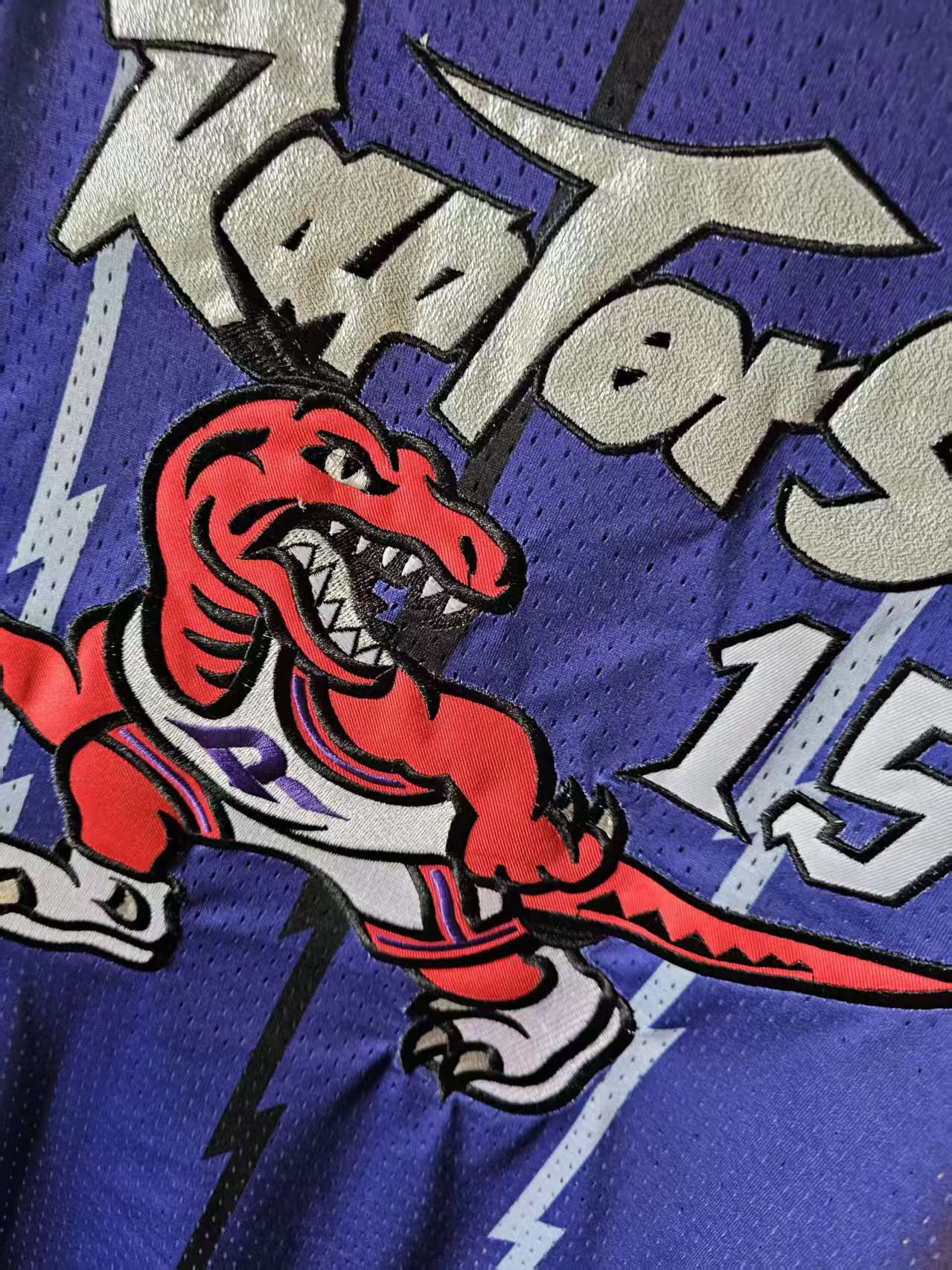 NBA Toronto Raptors Vince Carter Jersey Double Stitched Purpl L Size US L / EU 52-54 / 3 - 3 Thumbnail