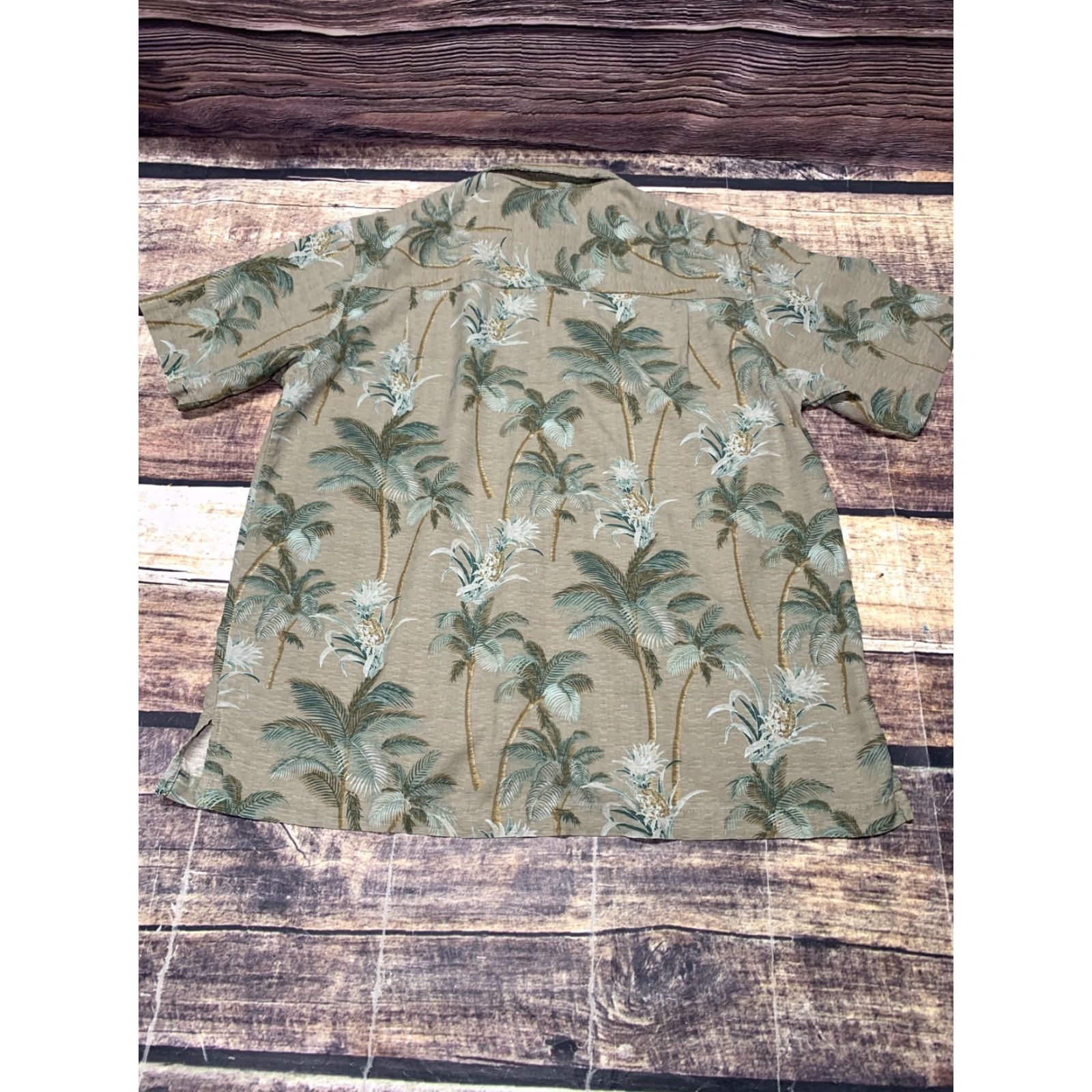 Vintage VINTAGE Caribbean Joe Silk Hawaiian Shirt L Adult Tan Green Brown Palm Trees Pineapple Hawaii Shirt Casual Mens Size US L / EU 52-54 / 3 - 6 Thumbnail
