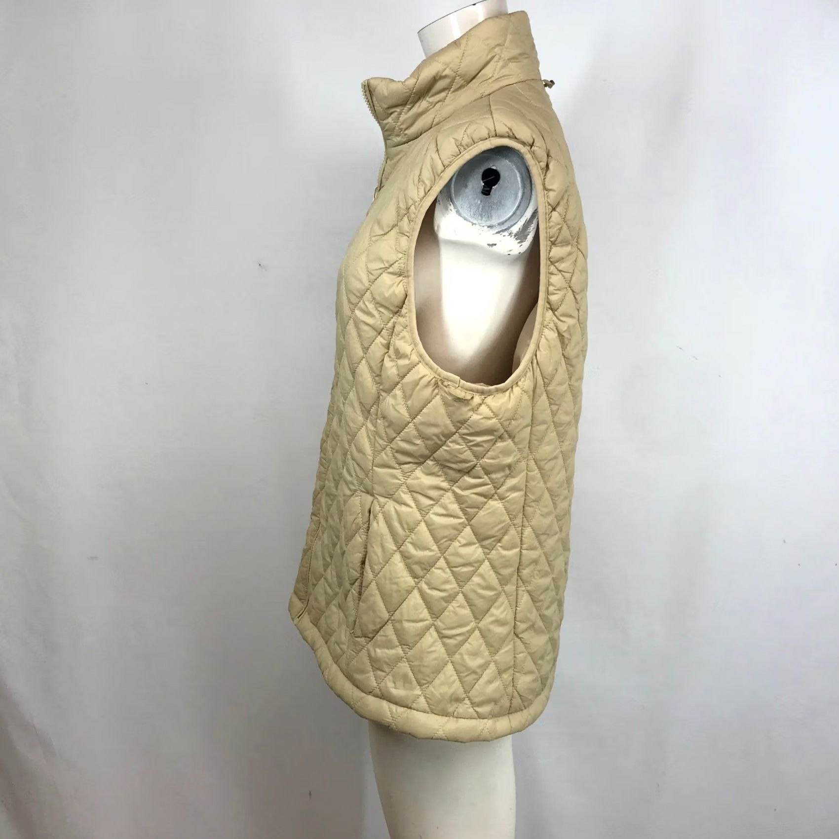 Lands' End Lands End Womens Tan Beige Diamond Quilted Puffer Vest Full Zip Size L Large Vest Beige Quilted Puffer, Zip, Pockets, Stand Collar Womens Size L / US 10 / IT 46 - 6 Thumbnail