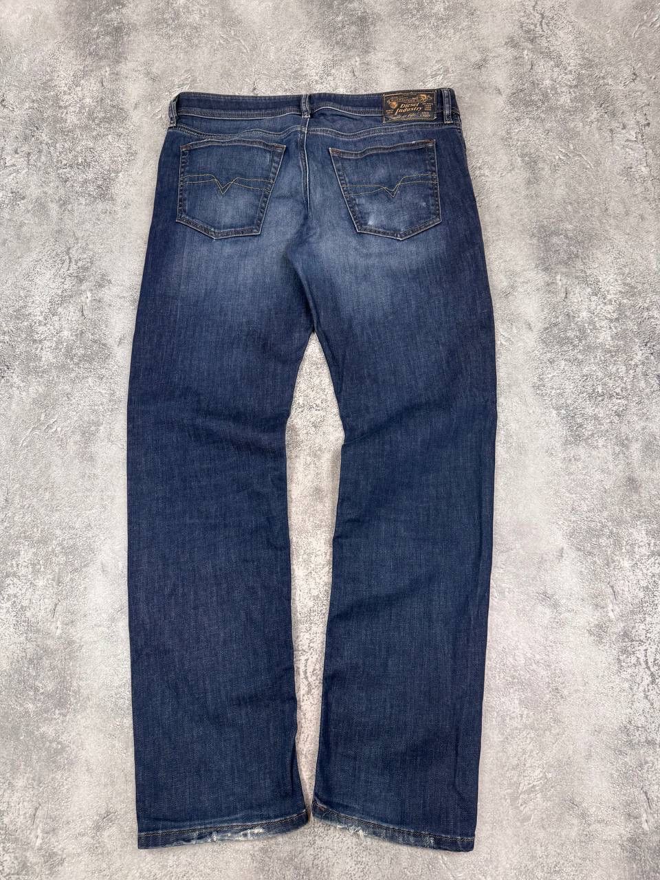 Diesel Diesel Men Dark Blue Denim Jeans Pants Straight Fit Size W34 Size US 34 / EU 50 - 1 Thumbnail
