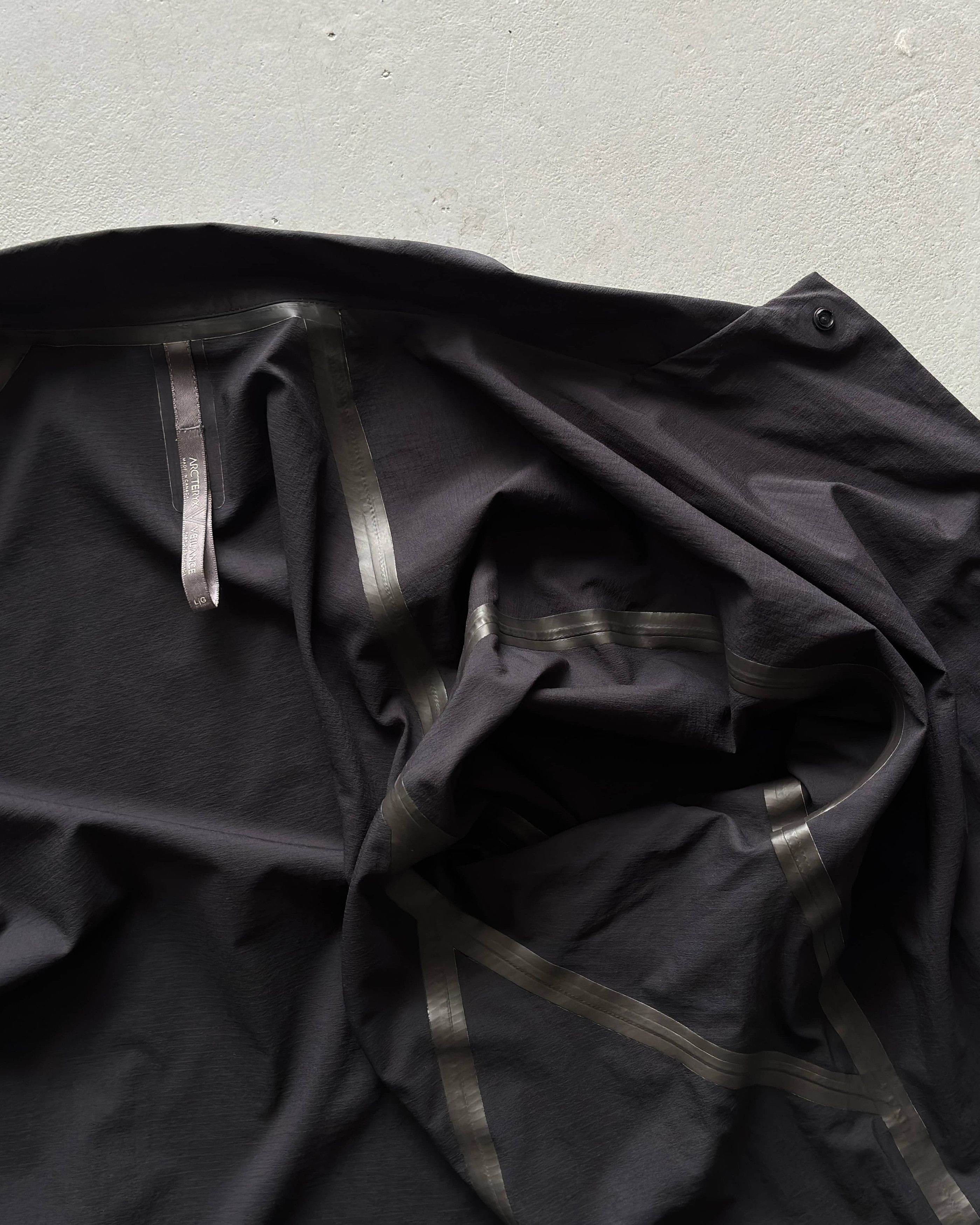 Veilance Arc'teryx Veilance Button Up Size US L / EU 52-54 / 3 - 3 Thumbnail