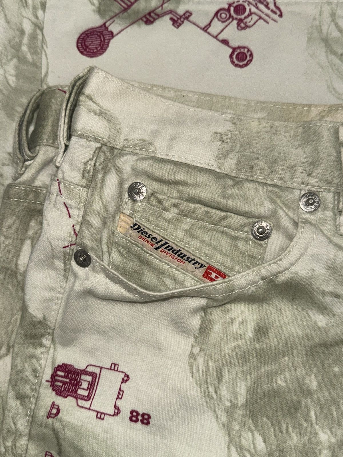Diesel Graphic Diesel Jeans Size 31" - 5 Thumbnail