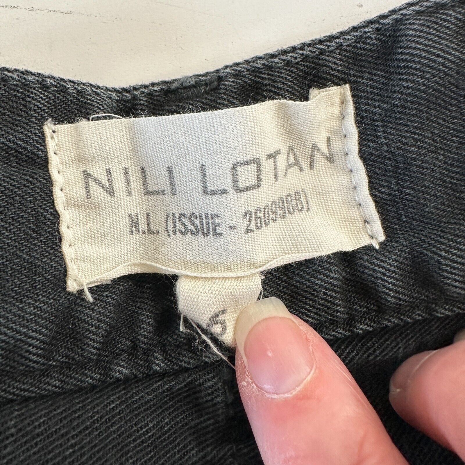 Nili Lotan Nili Lotan Black Drop Crotch Button Front Crop Denim Jeans 6 Size 28" / US 6 / IT 42 - 8 Thumbnail