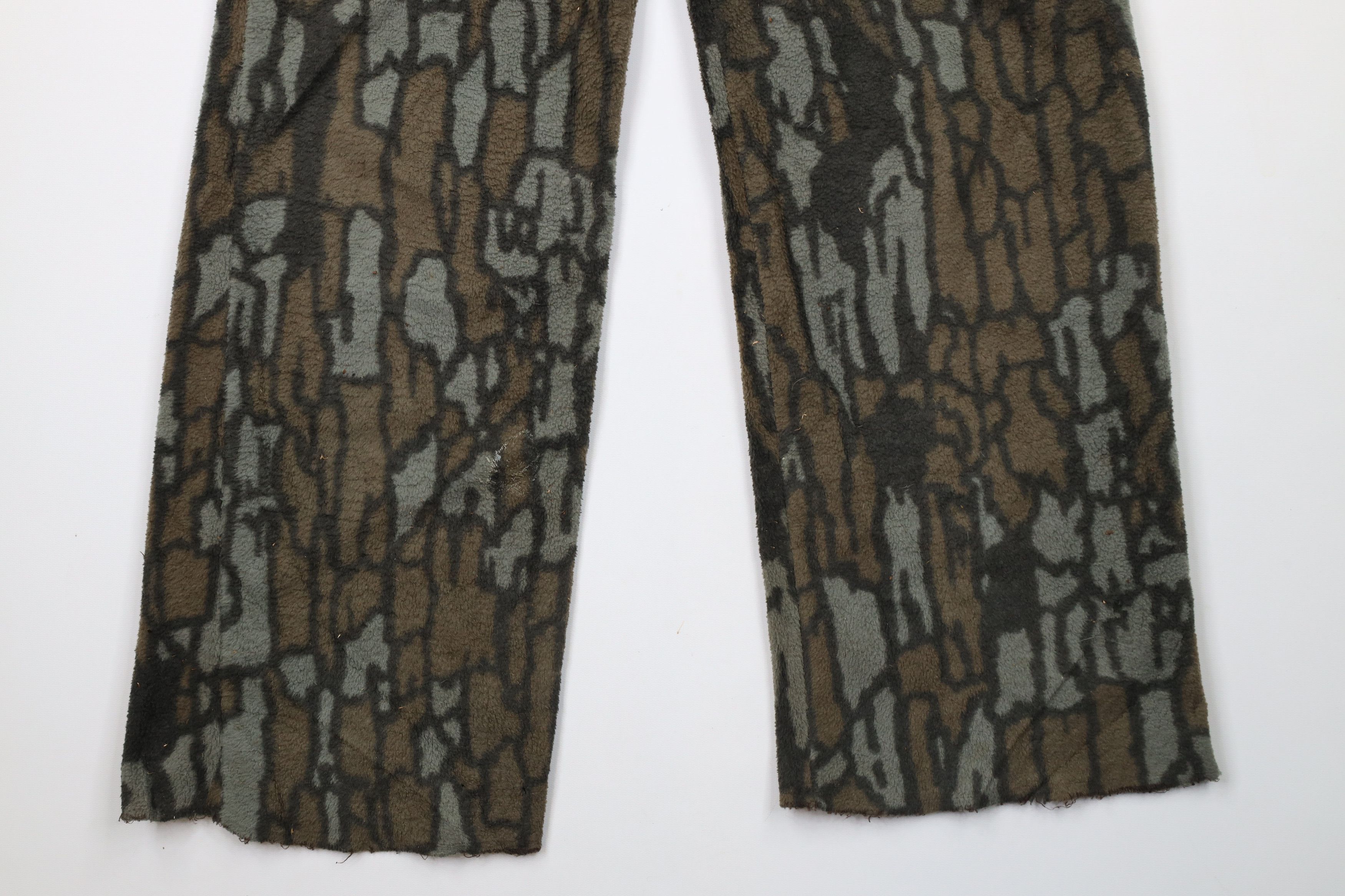 Vintage Vintage 90s Streetwear Trebark Camouflage Fleece Pants USA Size US 34 / EU 50 - 4 Thumbnail