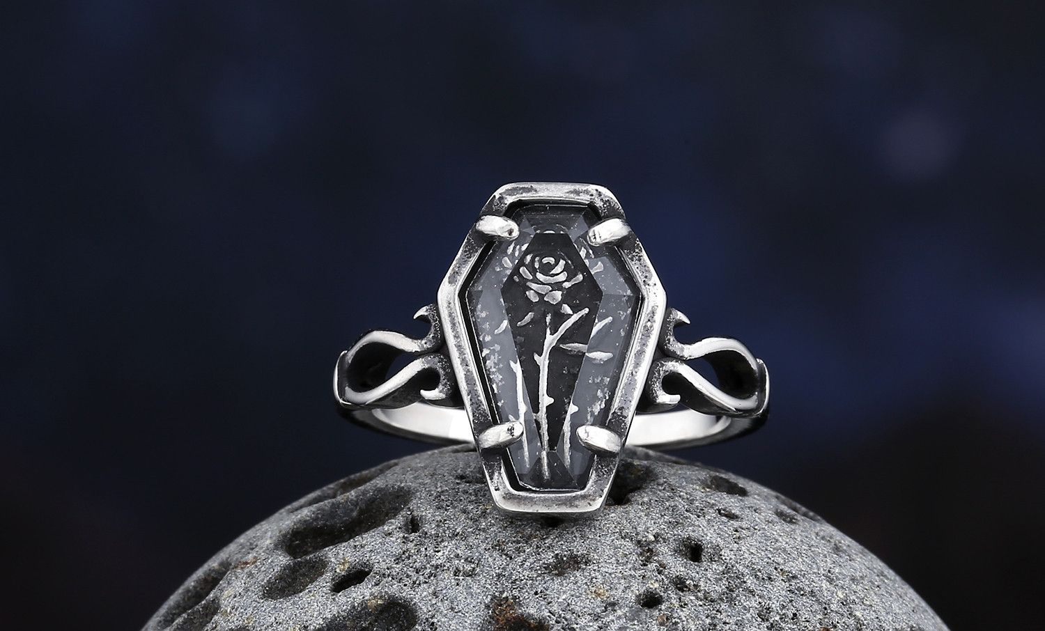 Jewelry Coffin Flower Glass Ring Size ONE SIZE - 1 Thumbnail