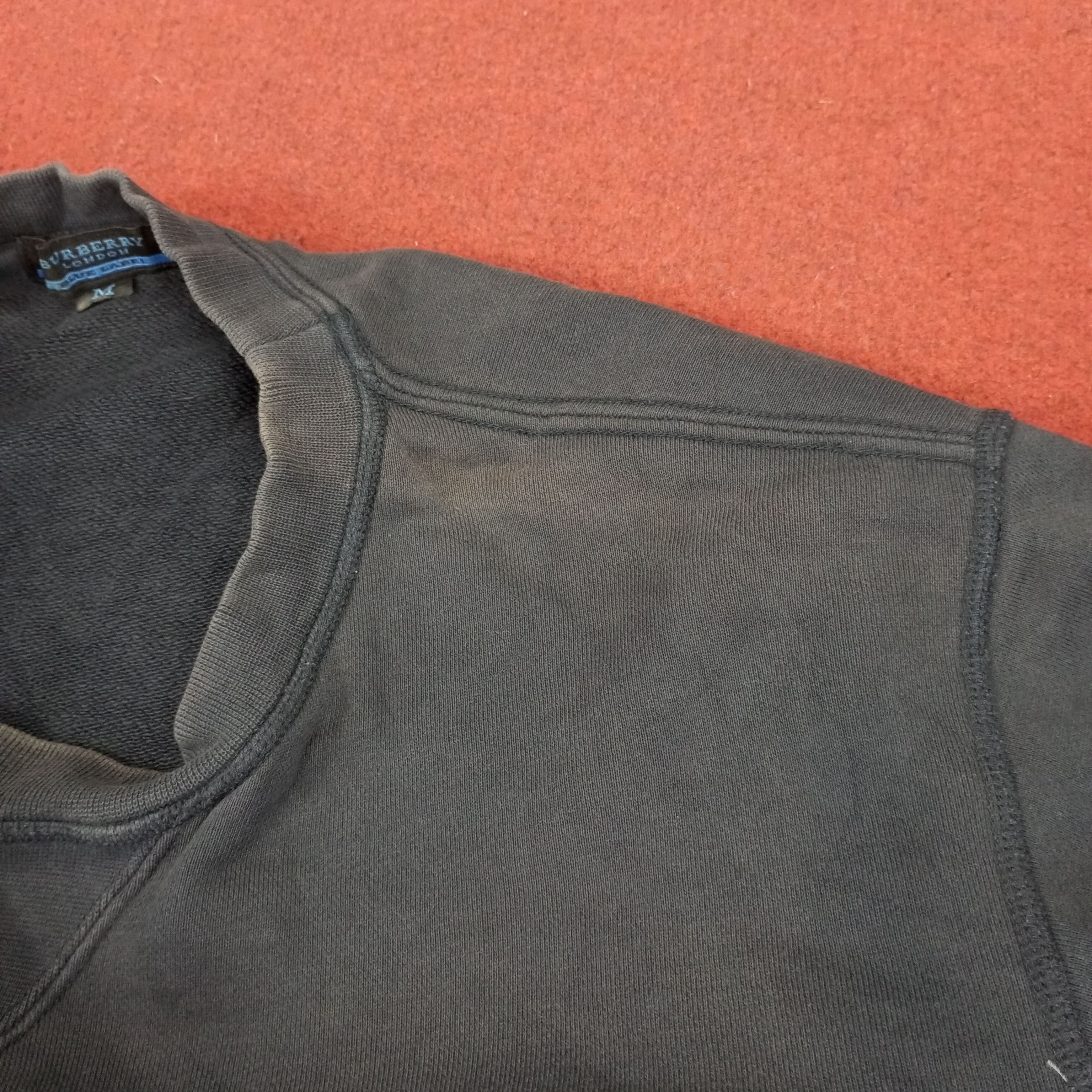 Burberry × Vintage Burberry London Blue Label Winter Style Sweatshirt Size US M / EU 48-50 / 2 - 8 Thumbnail