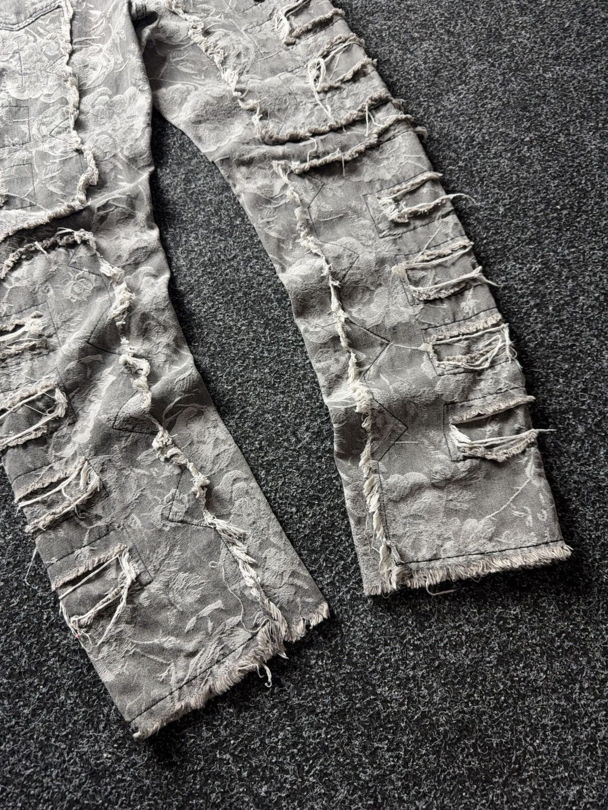 Japanese Brand 00s Distressed Grey Denim Jeans Opium Punk Grunge Wide Leg Size US 32 / EU 48 - 13 Thumbnail