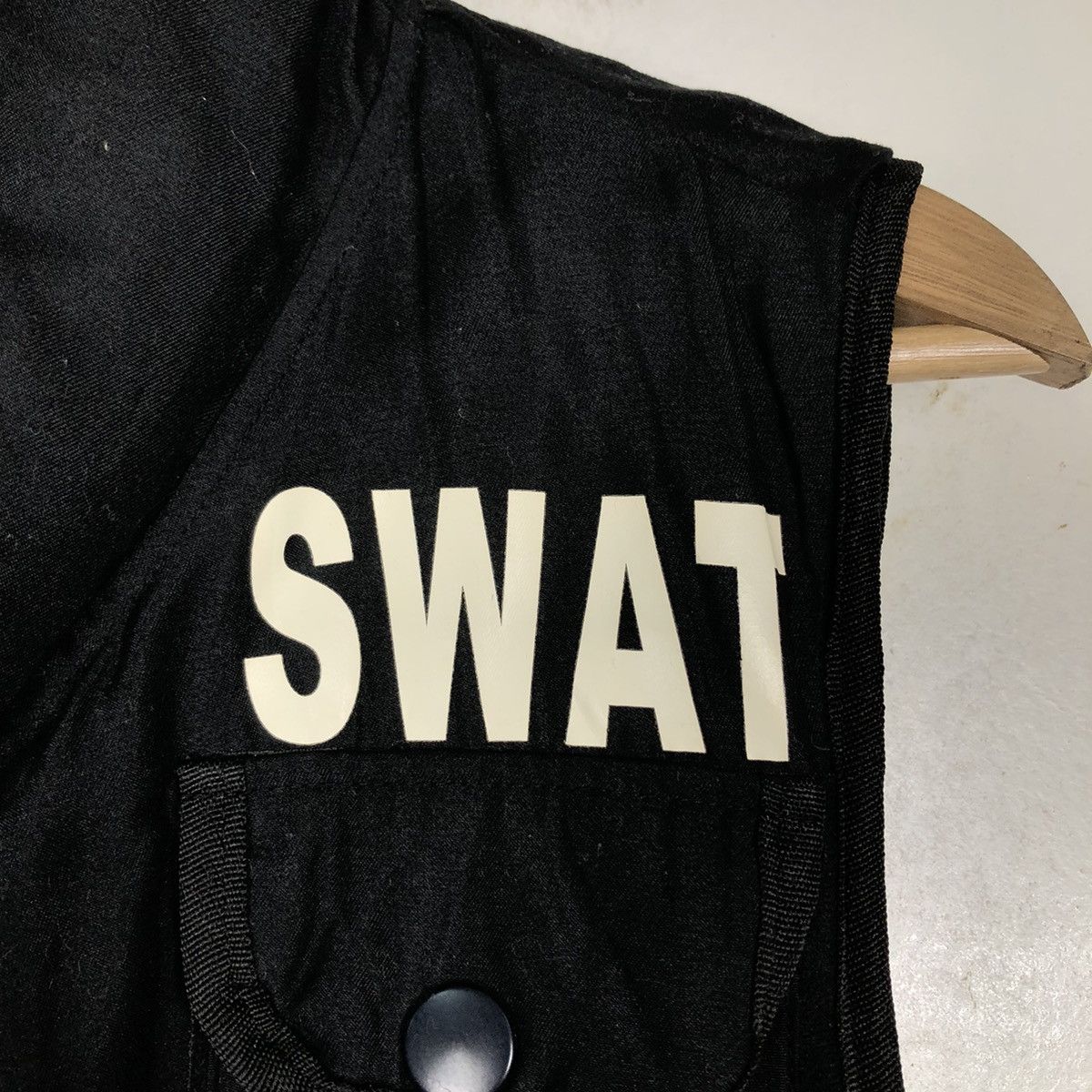 Japanese Brand 🔥Vintage Utility Bondage Cargo Pocket Vest Swat Big Logo Size US M / EU 48-50 / 2 - 12 Thumbnail