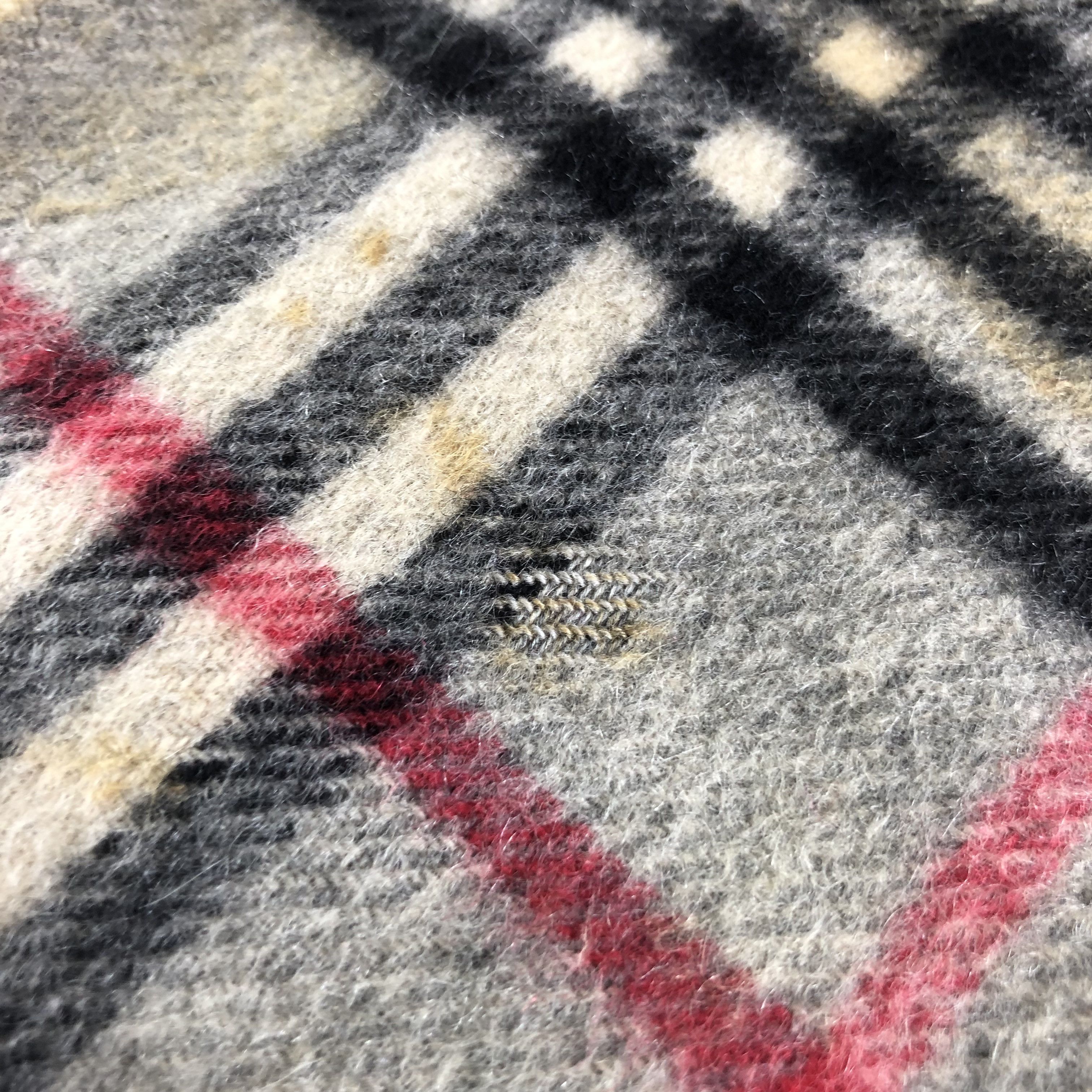 Burberry Burberry Grey Nova Check Cashmere Scarf Muffler V1448 Size ONE SIZE - 6 Thumbnail