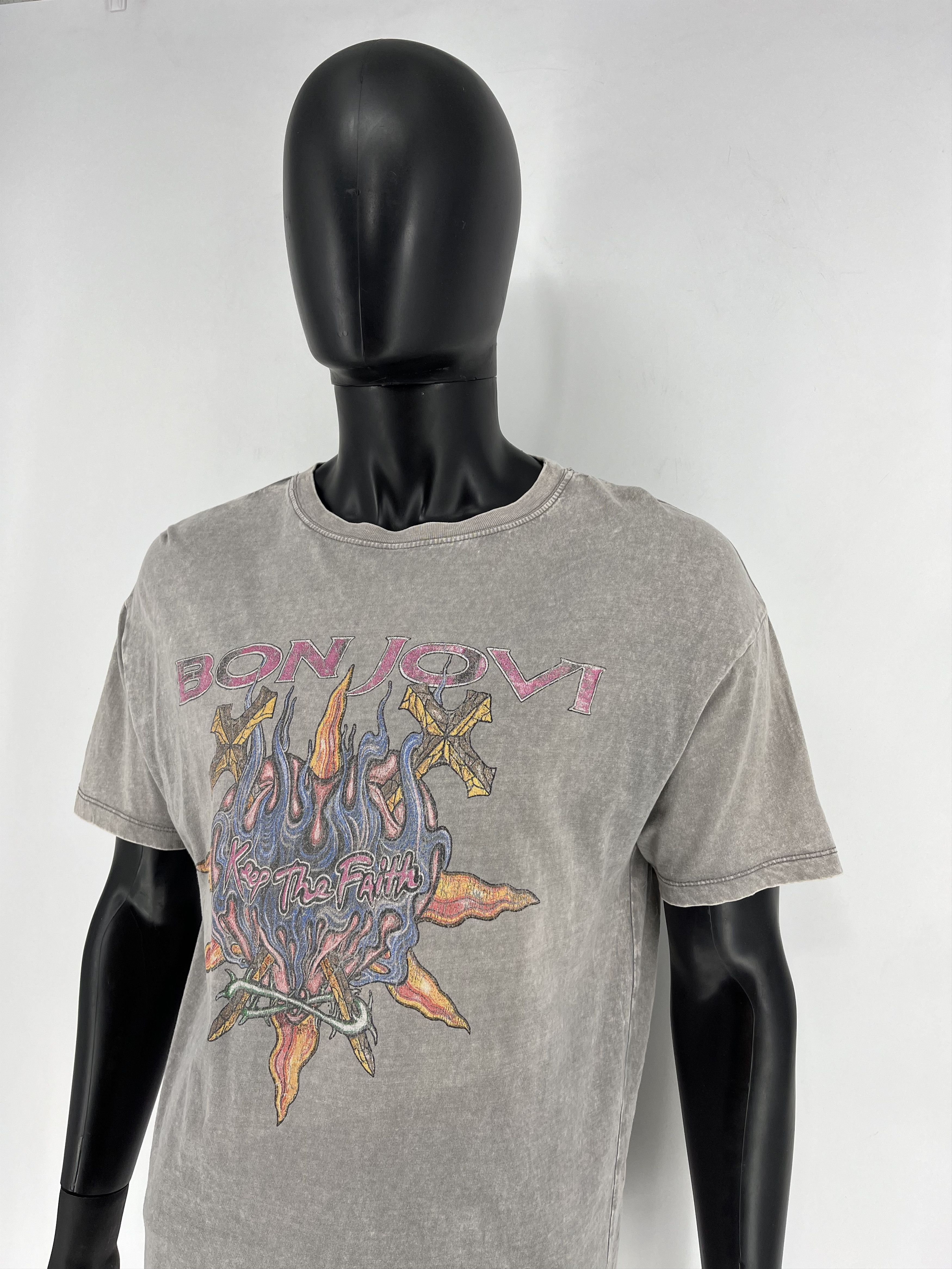 Band Tees × Vintage Faded Bon Jovi The Circle Tour Band Tee Size M Size US M / EU 48-50 / 2 - 8 Thumbnail