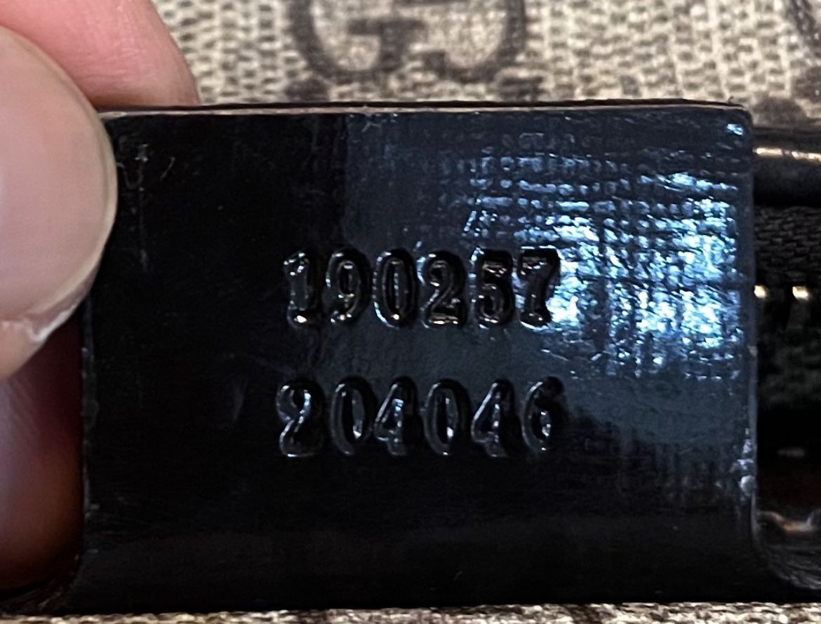 Gucci Authentic Gucci Beige Ebony Heart Tattoo GG Supreme Small Size ONE SIZE - 22 Thumbnail